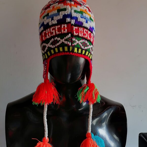 Chullo Unisex Knitted Wool Multicolored Beads Peruvian Crafts main image 8